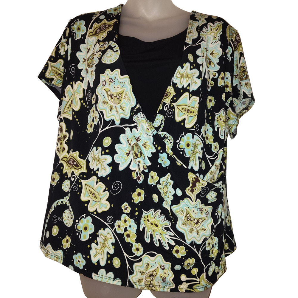 Briggs New York Women's Black Short Sleeved Floral top Plus Size 1X BG 11